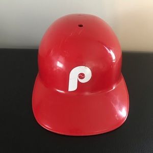 Phillies plastic souvenir helmet 1971.